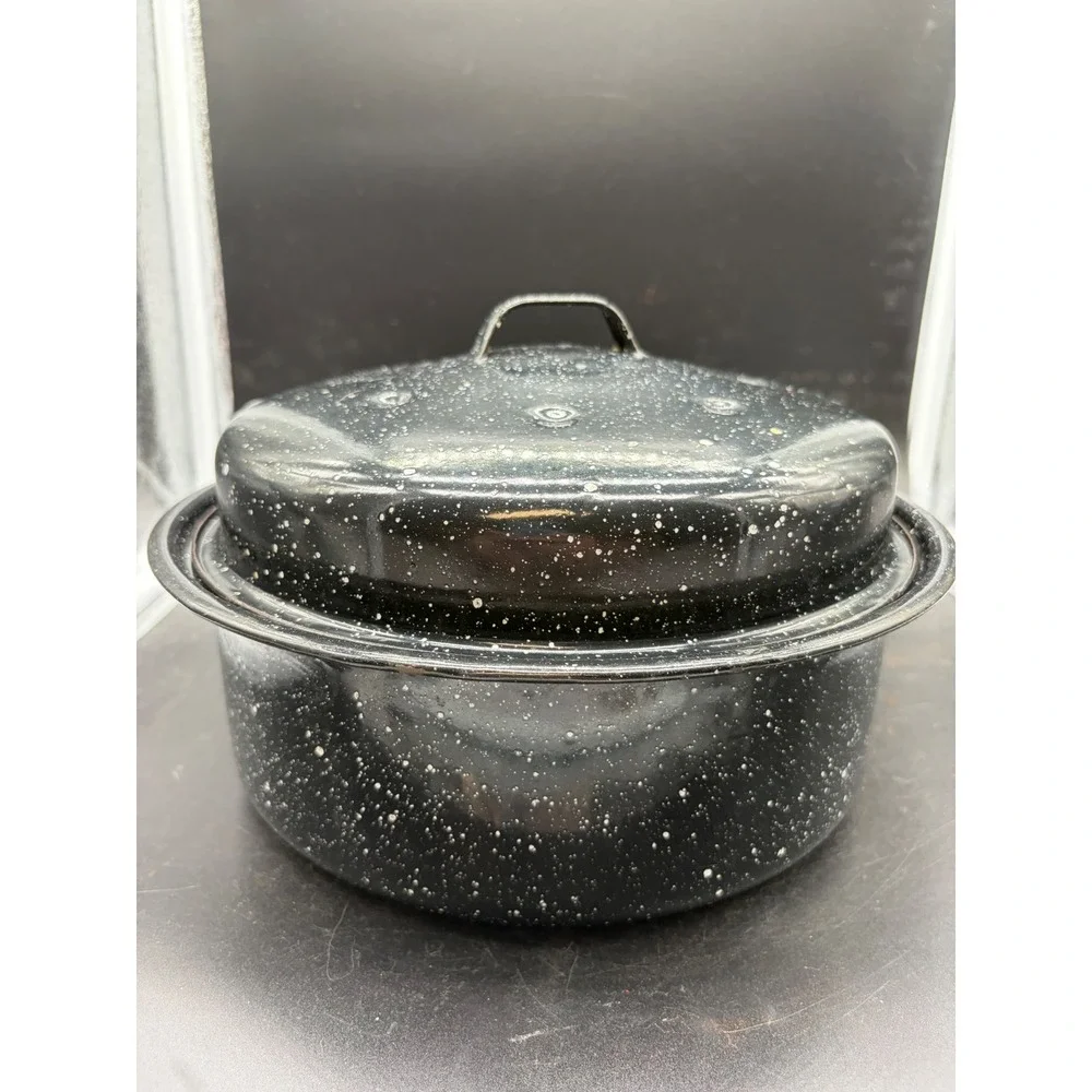 Vintage Black Speckled Enamelware Round Roasting Pan with Self‎ Basting Lid